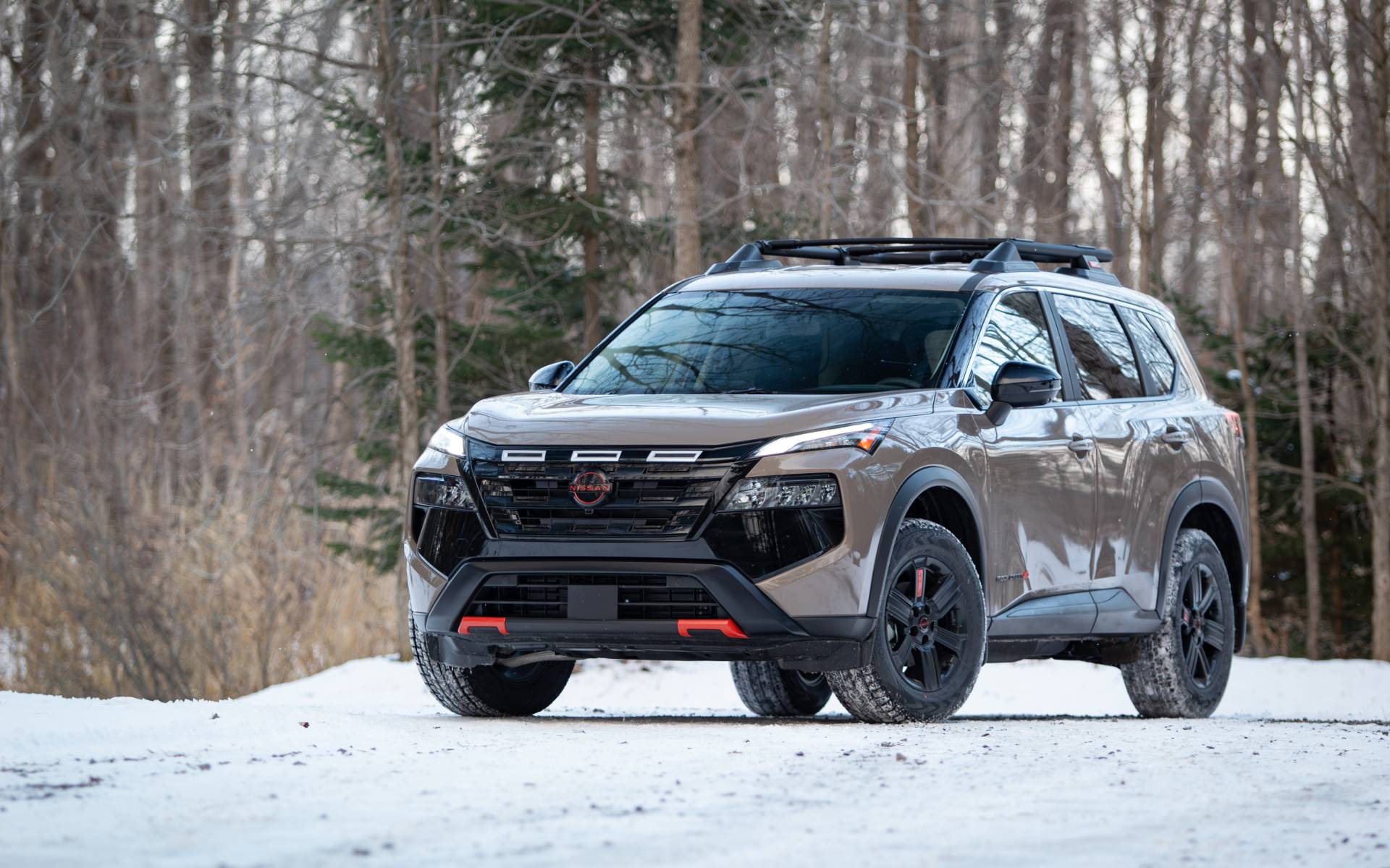 Exterior: Modern Design Meets Aerodynamic Efficiency